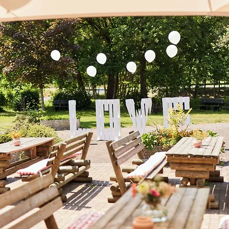 酒店 韦斯特瓦特里夫德尔帕克酒店 3*